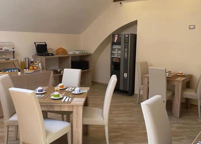 Attic RoomHotel Napoli